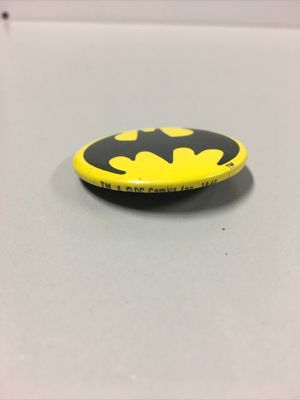 VINTAGE 1940 Batman Pin back Button 1.75