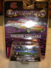 RACING CHAMPIONS LOWRIDERS CUSTOM CRUISERS Blue/Green 1950 Ford Conv. Issue 7