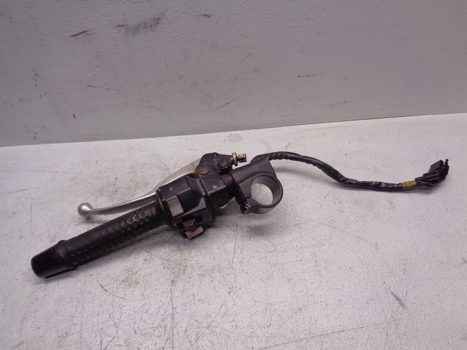 1991 Yamaha FZR600R FZR 600 Genesis OEM Left Control Handleb