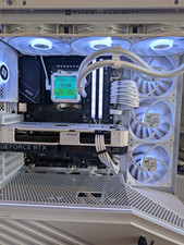 White Gaming PC Ryzen 7 7700 - 4070 DUAL
