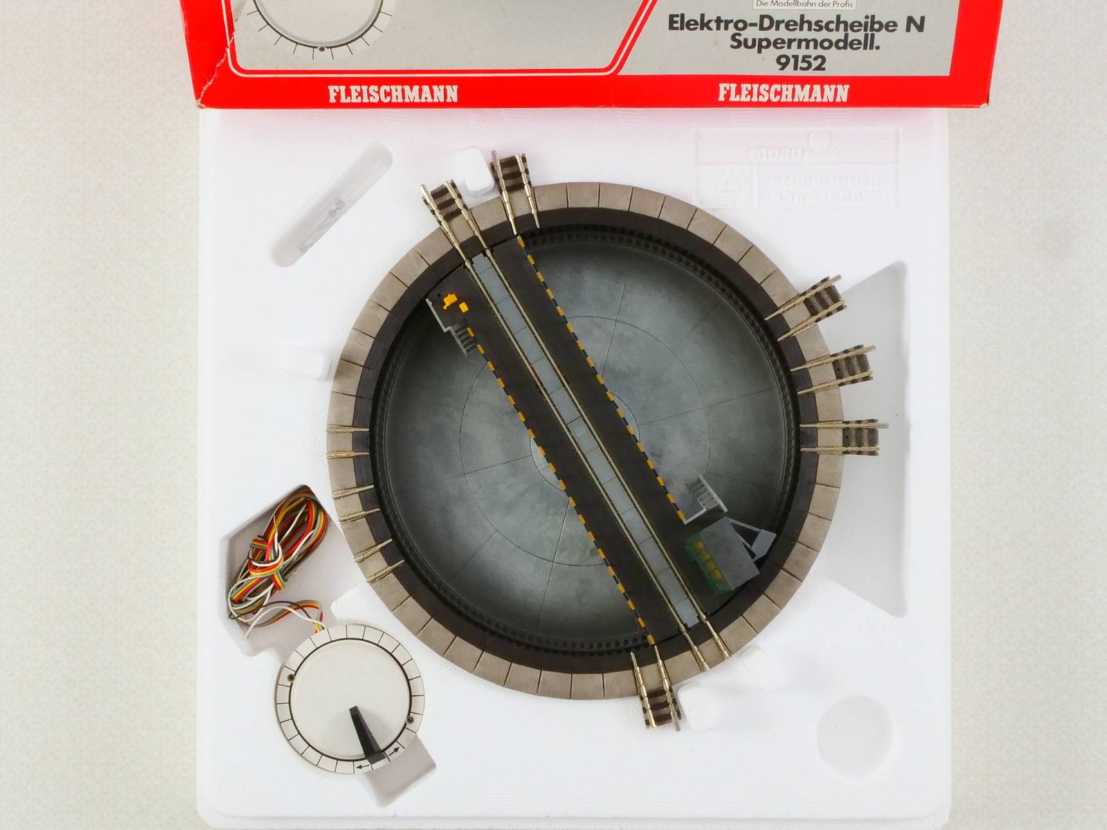 Fleischmann 9152 N Scale Electric Turntable Supermodel Mint! OVP 1706-28-28