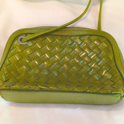 Bo Bo Bags CA Spring Green Leather Woven Crossbody Bag Purse Lined Pockets Y2K