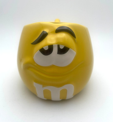 M & M's Figural Mug M & M World 3D Raised Yellow Facial Expression 16oz Cup B41