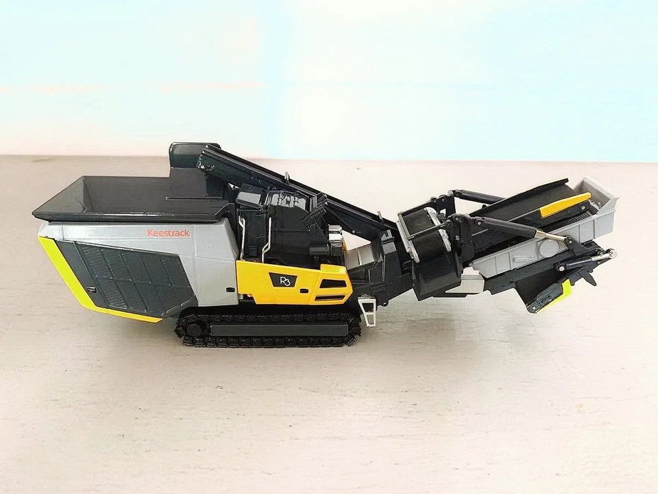 1/50 Scale KEESTRACK Crusher DESTROYER R3 Diecast Model Collection Toy Gift - Image 4 of 4