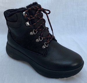 un orbit lace clarks