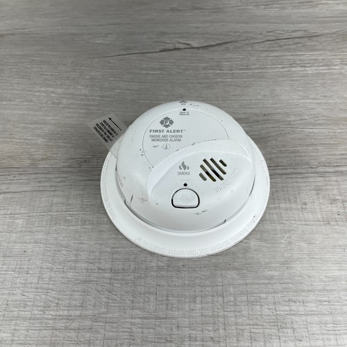 First Alert SC9120B Hardwired Test Button Smoke & Carbon Monoxide Alarm