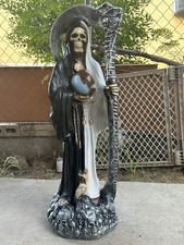 Santa Muerte Blanco/Negra  Nueva, Casi 3 Pies De Alto