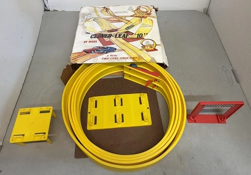 Vintage Marx, Clover Leaf 10" Inch Double Track, Loop Action Super Speedway