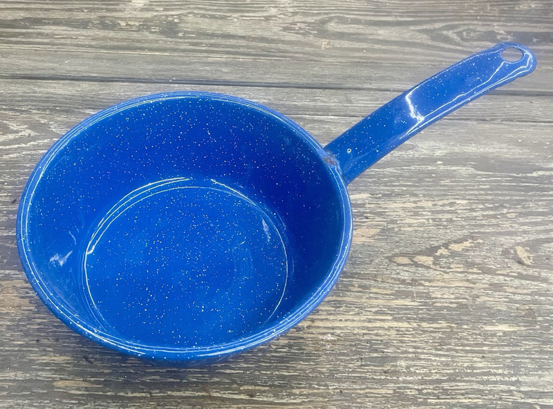 Set of 2 Vintage Blue Speckled Enamelware Camping Skillets / Frying Pans