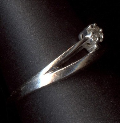 14K 2,38 Gramm Größe 6,75 massives Weißgold runder natürlicher Diamant Cluster-Ring EP