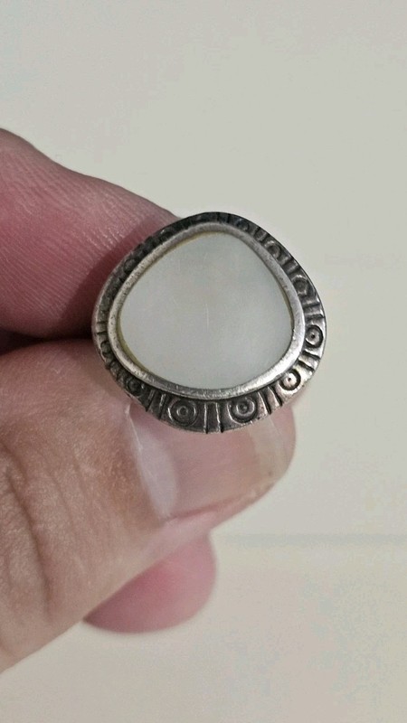 VINTAGE Navajo Artisan TH made MOP 925 STERLING SILVER RING Size 6 ABSOLUTELY...