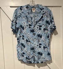 C C California Men's Button Up Hawaiian Shirt Medium