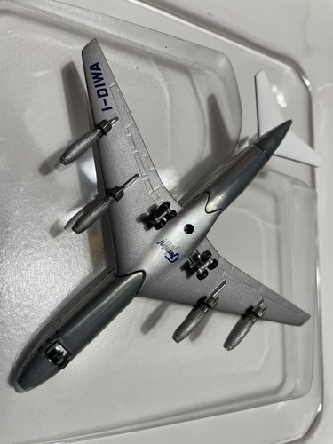 GeminiJets Alitalia Douglas DC-8-43 I-DIWA 1960s Colors 1/400 Scale - Picture 6 of 8