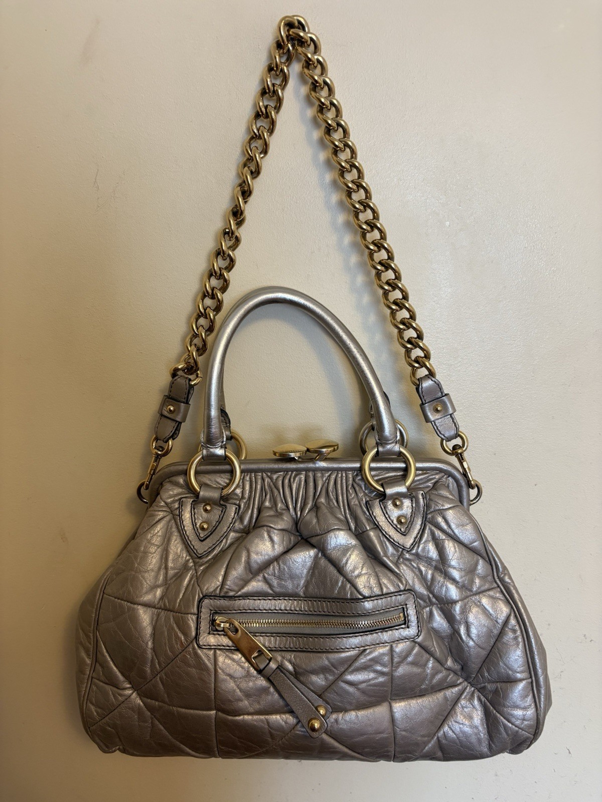 Marc Jacobs Made In Italy Women’s Stam Quilted Leather Chain Handbag Kiss Lock image 2