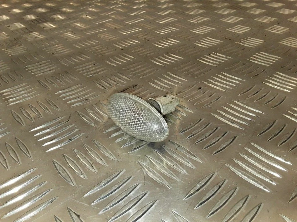 Peugeot 307 2002 Front fender indicators light VEI7846 - Image 2 of 4