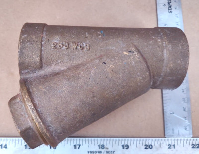 WATTS  STRAINER 1-1/2'' 250 WOG