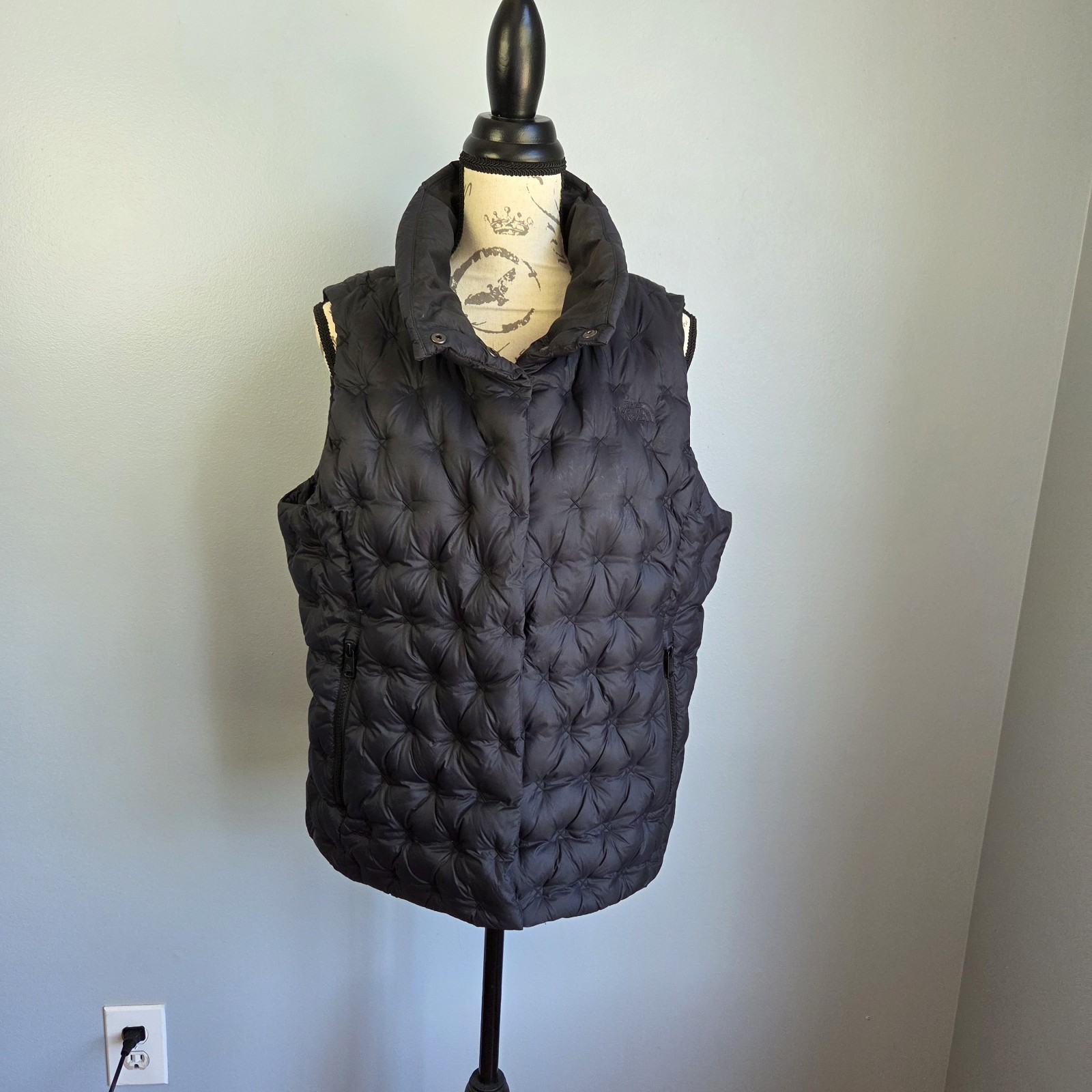 The Northface Women's Holladown Blk Quilted Puffer Vest XL Down Fill Lightweight