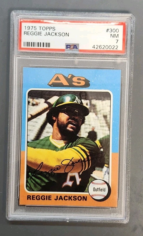 1975 Topps #300 Reggie Jackson (HOF) PSA 7 ~ Cert #42620022