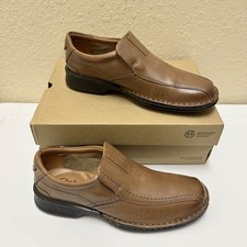 NEW CLARKS Men  s Escalade Step Brown Leather Loafers Size 8   Retail 90
