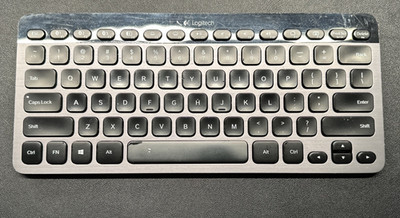 Logitech Bluetooth Illuminated Keyboard K810