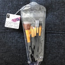 7 Piece Cosmetic Brush Set