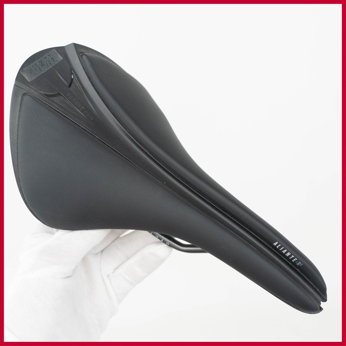 NOS FIZIK ALIANTE R3 VERSUS EVO BLACK VINTAGE SADDLE SEAT RACING 
