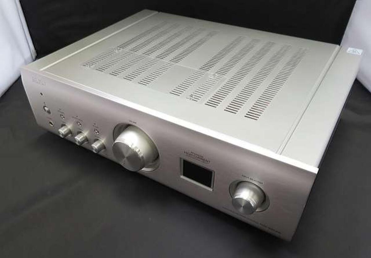 Denon PMA-900HNE Integrated Amplifier HEOS Good Condition Denon PMA-900HNE Integrated Amplifier HEOS Good Condition