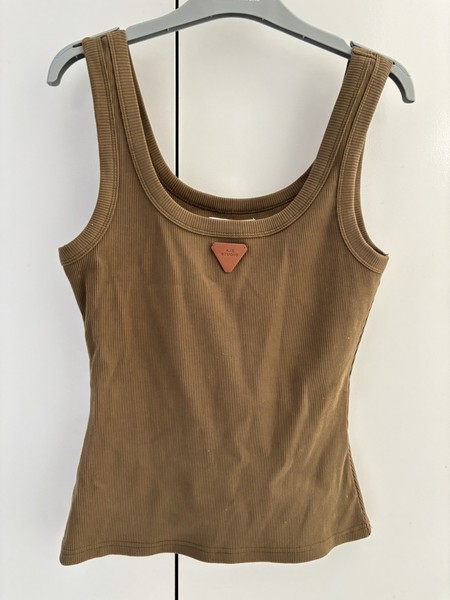 AJE Studio Singlet Womens MEDIUM Brown Cowrie Scoop Tank Top Ribbed Size M