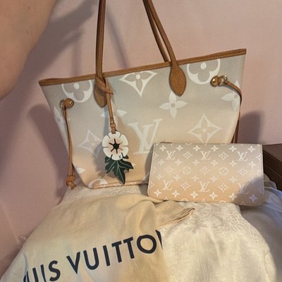Louis Vuitton Neverfull MM Monogram Giant Beige Medium Tote Removable Pouch
