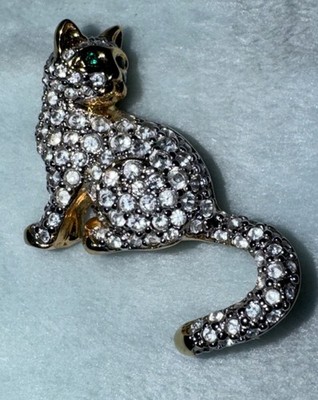 SWAROVSKI Cat Kitten Brooch Pin Pave Crystals gold Tone Swan Signed 1 1/4''