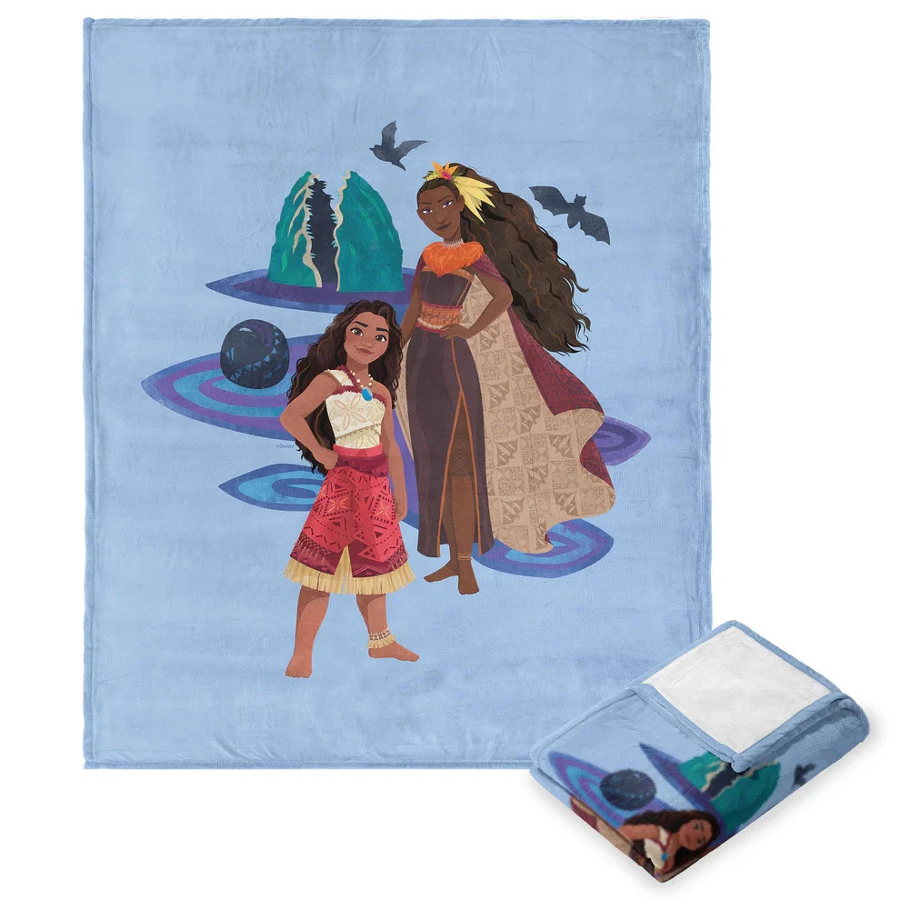 Disney Moana 2 Powerful Stance Cozy Fleece Blanket