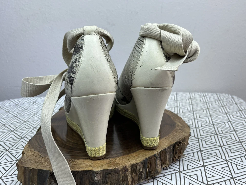 Zapatos con cordones de cuña Antonio Melani de cuero con patrón de pitón de 4" 7 hechos en Brasil  Foto 3 de 4