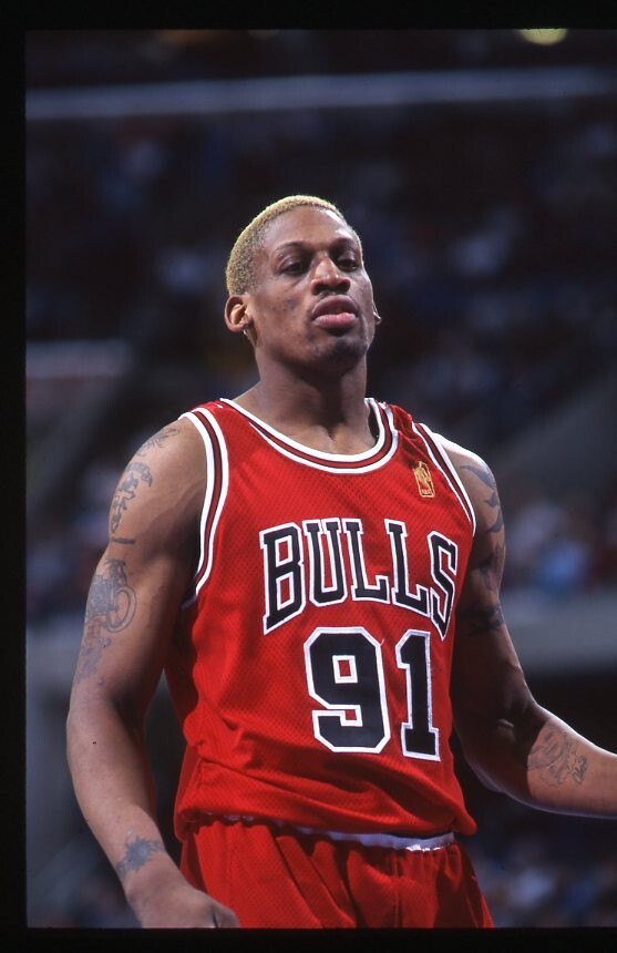 DENNIS RODMAN The Worm MAVERICKS Spurs PISTONS Lakers CHICAGO