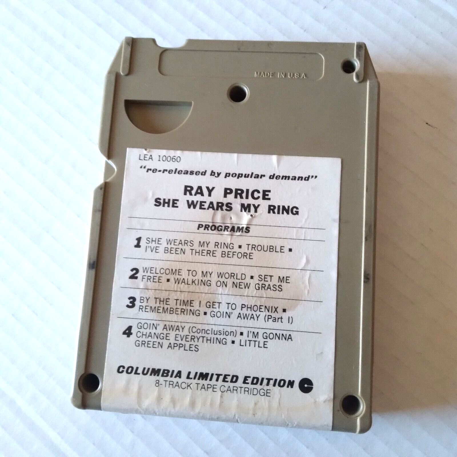 Ray Price 8-Track Tape Cartridge She Wears My Ring LEA 10060 Vtg