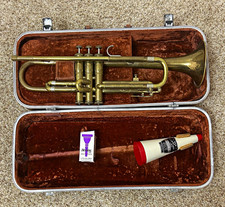 Vintage 1960s F.e. Olds Ambassador Trumpet Includes Case And Mouthpiece