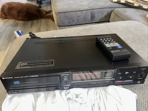 Hitachi DA-600 Compact Disc Player With Fluorescent Graphic Display & Remote - Picture 1 of 4