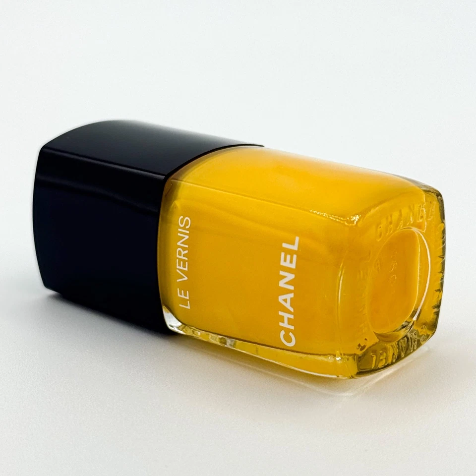 Esmalte CHANEL LE VERNIS 592 GIALLO NAPOLI cor sombra - Novo em folha na caixa - Imagem 4 de 4