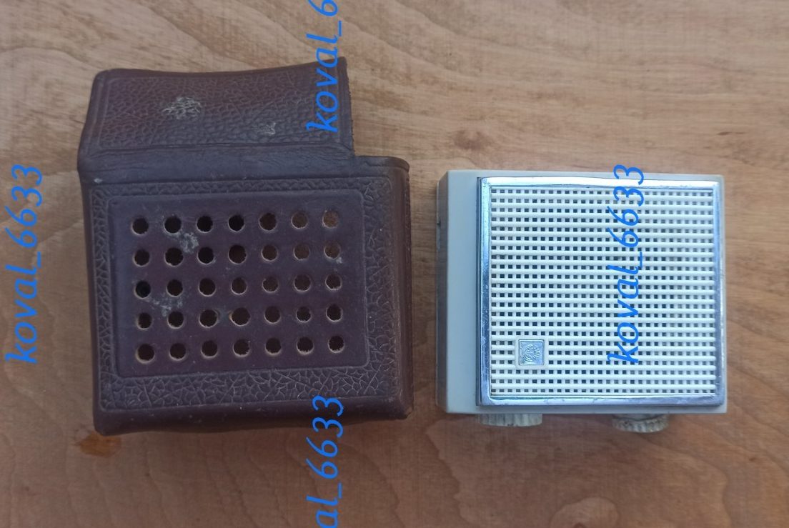 vintage rare Soviet mini radio cosmos-m USSR original in case
