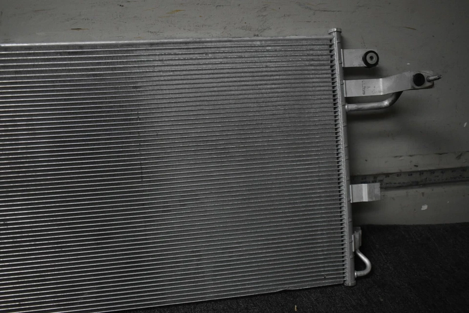 2016-2019 FORD EXPLORER RADIATOR FACTORY OEM - Image 3 of 4
