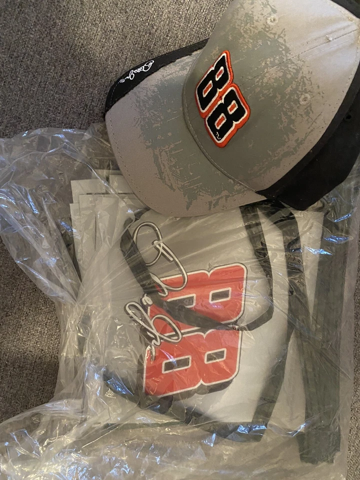 Banderines y sombrero de barra Dale Earnhardt Jr 88 (¡Nuevo!) Foto 2 de 2