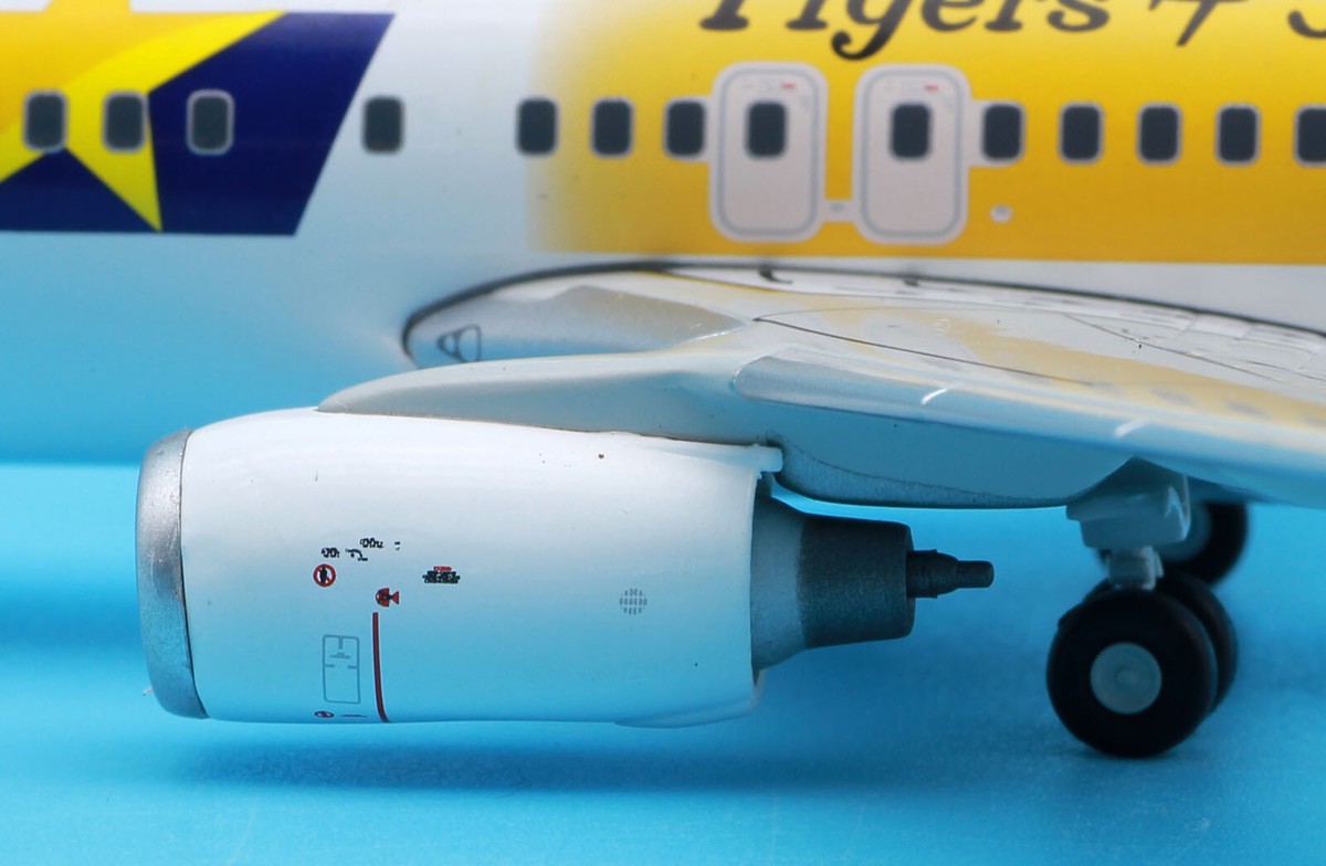JC Wings 1:200 スカイマーク B737-800 JA73NR 41PRSJybVFL