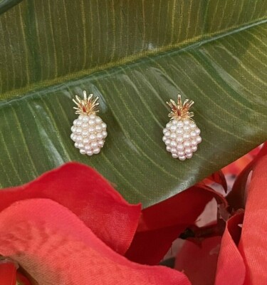 New Pearl Studded Pineapple White & Gold Stud Earrings - Sterling Silver/Alloy