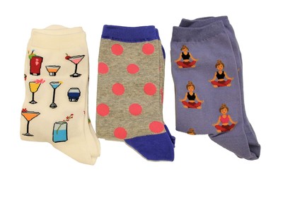 HOTSOX Women's Socks 3 pair Combo Gift Box. Drinks/Dots/Meditation Shoe Size ...