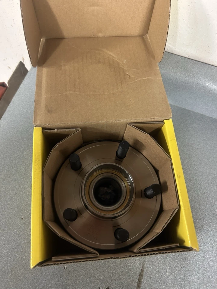 Conjunto de cojinete de rueda trasera y buje Moog para Ford Mustang 15-21  Foto 3 de 3