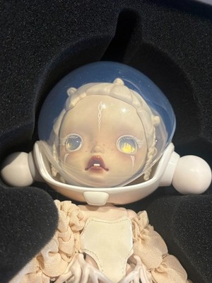 SKULLPANDA WHITE DEW アクションフィギュア Popmart Skullpanda White Dew Action Figure – TOYSEZ