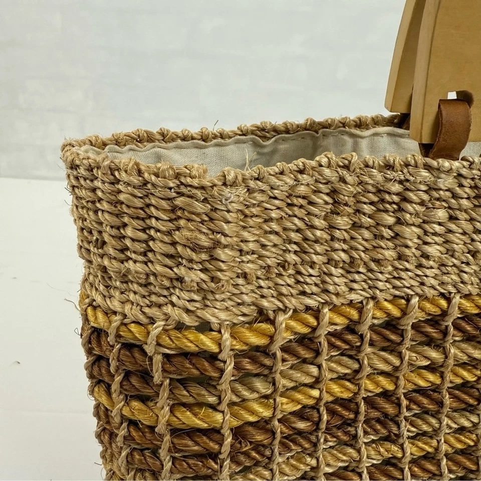 Vintage Talbots Straw Wicker Woven Wood Handle Linen Lined Tote Purse Bag - Image 2 of 4