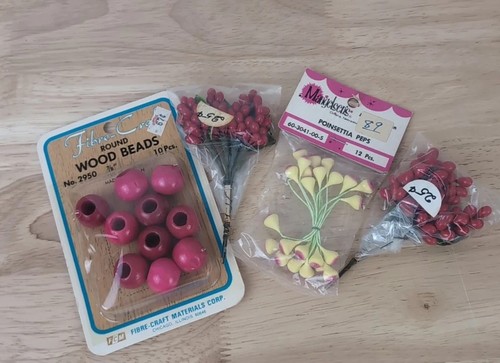Vintage Craft Items Beads, Poinsettia, Mangelsens