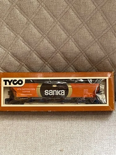 RARE TYCO MODEL TRAIN HO CENTER FLOW 55' SANKA HOPPER CAR #358D IN BOX JM
