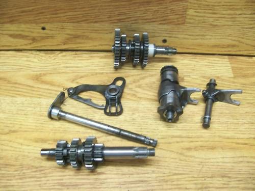 YAMAHA GT 80 OEM Transmission Gears #40B73M - Picture 1 of 1