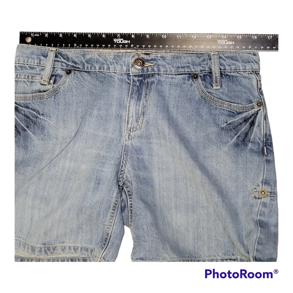 Vintage Daisy Fuentes Denim Blue Jean Shorts Womens Size 8 Medium Wash 90s Y2K - Image 3 of 4